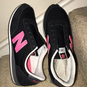 Women’s new balance sneakers size 8